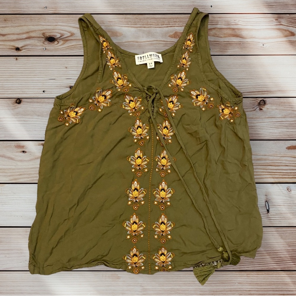 Idyllwind by Miranda Lambert Green Floral Embroidered Tank Top Western Style